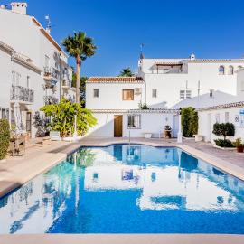Apartamento con piscina a 2 minutos de la playa, hotel v mestu Aduanas