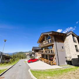ChaletSKI Jasná, SKI-IN & SKI-OUT, hotel em Demanovska Dolina