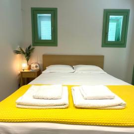 Elegant Aegina Apartment