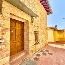 La Pietra Antica Casa nelle Mura Medievali