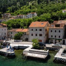 Historic Waterfront Apartment, hotel v destinácii Muo