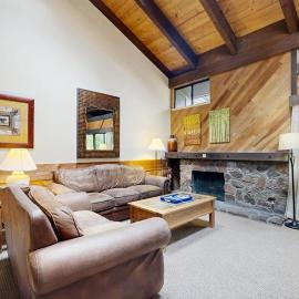 Cozy townhouse with pool access deck fireplace and WiFi