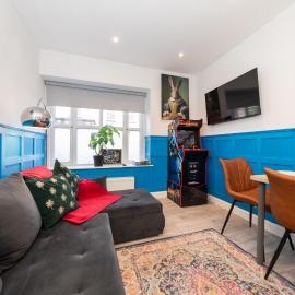IBEX HOUSE 2 Beds Central Fully Equipped Apartment, hotel en Reading