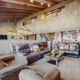 Lake Front Condo steps from the beach with beautiful view of Lake Tahoe