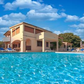 Apartments Carmen Premantura, hotel a Premantura