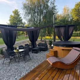 Weles- Cisza ma tu swój adres, hotel u gradu 'Tulniki'