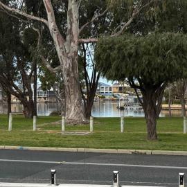 Waterlink Retreat, hotel in South Yunderup