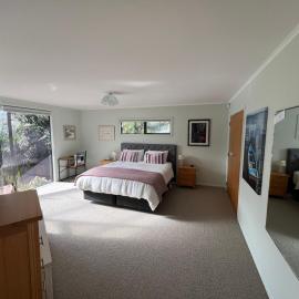 Restful Kerikeri Retreat - Spa, Views and Private Bathroom, hotel a Kerikeri