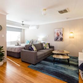 Studio - Close to Fremantle, Hotel in Hamilton Hill