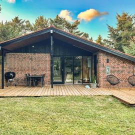 Gorgeous Home In Hurup Thy With Wifi