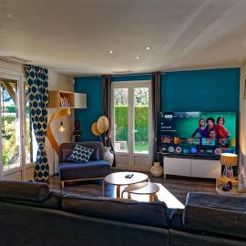 Villa cosy, piscine privée et proche lac, hotel en Arjuzanx