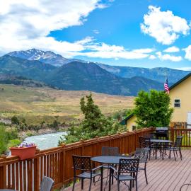 Yellowstone Riverside Cottages, hotel em Gardiner