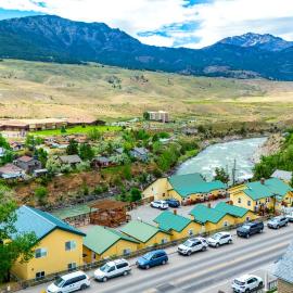 Yellowstone Riverside Cottages, hotel a Gardiner