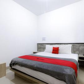 RedDoorz Premium @ Ampera Raya 2