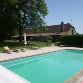 La ferme d'aristide, hotel in Saillenard