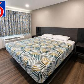 Motel 6-Yreka, CA, hotell i Yreka