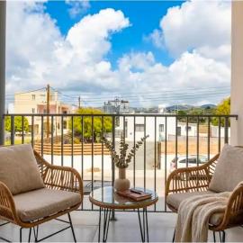 Sykia Upper Floor 2-BR Apartment