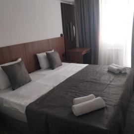 Prenoćište SRBIJA, hotel a Surdulica