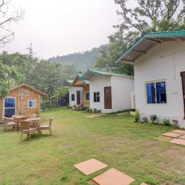 Hotel O Tapovan Rise cottages and cafe, hotel din Rishīkesh