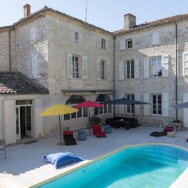 Le Clos Saint Maurin - Chambres d'hôtes, מלון בSaint-Maurin