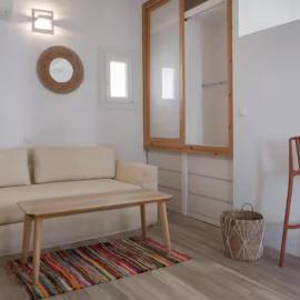 Casa Poco, 150 meters from Ornos Beach