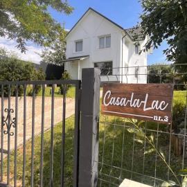 Family home, near therme/airport/ lake, Balotesti, hotel a Căciulaţi