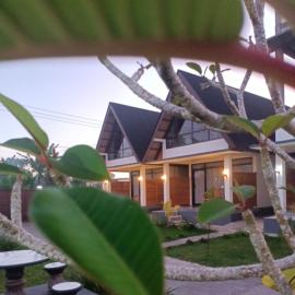 Puri Gajah Homestay and Villas, hotel in Munduk