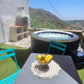 El Nido Fuente Hervera. Precioso Loft con Bañera de Hidromasaje, hotel Vega de San Mateóban