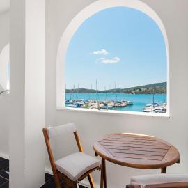 Irene Bed & Breakfast Tisno, hotel i Tisno
