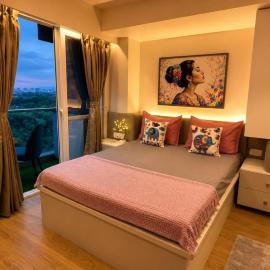 BlancHaus Stays - Sunset Studio I Viman Nagar I Near Pune Airport