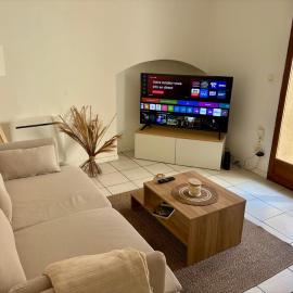 T3 Centre-ville Issoire avec Patio Privé & Calme