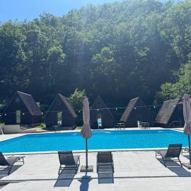 Kamidžorske Terase Sokolja, hotel in Kraljevo