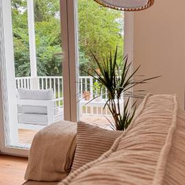 Neu! Modernes Apartment mit großem Balkon I Küche I Netflix I Parkplatz I Ruhig und Zentral am Kurpark gelegen, hotel sa Heilbad Heiligenstadt