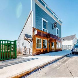 Comfortable Suite in Downtown Northeast Harbor w/ WiFi & AC - Walk to the Water