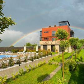 Verde Resort, hotell i Ikalto