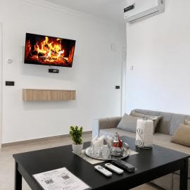 Modern Apartment Arouit 8 min Airport, Hotel in Monte ʼArrouit