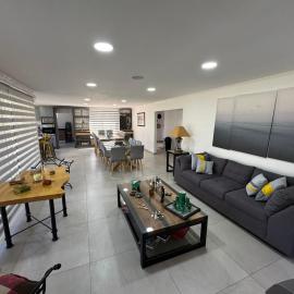 Maipo में, होटल Alojamiento entero en moderna casa en condominio