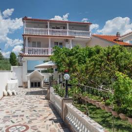K&D Home, hotel in Rab