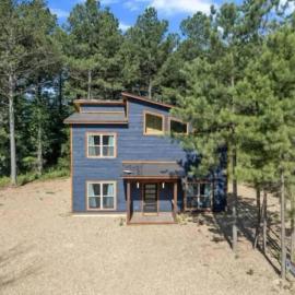 Private Luxury Cabin - Hot Tub - Fire Pit - Game Room