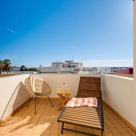 Alvor Oasis with Pool & Balconies Near Town & Beach