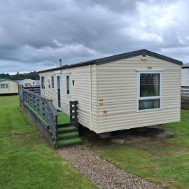 Escape by the Loch with lazy spa hot tub