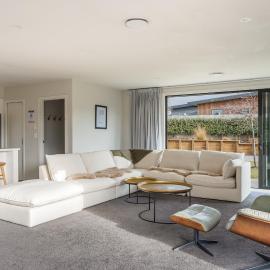 Warm & Cosy With Pool Table At Lake Hawea
