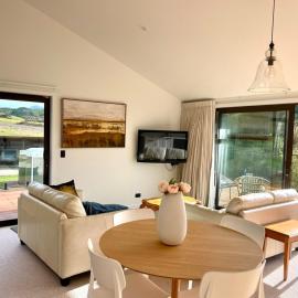 Modern Country Retreat, khách sạn ở Upper Moutere