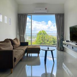 Taiping City Pool View Condo near Lake Garden Zoo & Free NetFlix WiFi, hotel a Taiping
