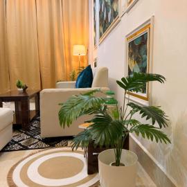 Kailasha Inn-By Safarnama Stays 300m from Baba Baidyanath Temple, хотел в Диогар