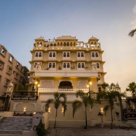Tripli Regalia Mayur Palace, hotel di Udaipur
