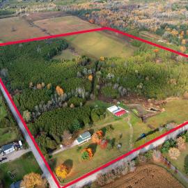 7 Bedroom Farmhouse, 50 Acres, Family and Corporate Retreats, Hotel in Newcastle