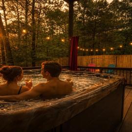 The Rustic Repose - Hot Tub - BBQ - Pets