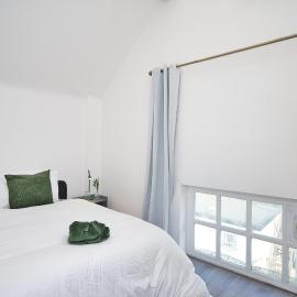 Modern 2 Bed Mews House - Elizabeth Line - Sleeps 5