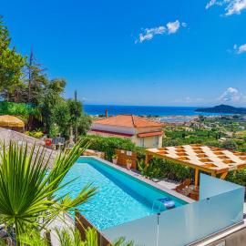 Holiday Sea View Villas